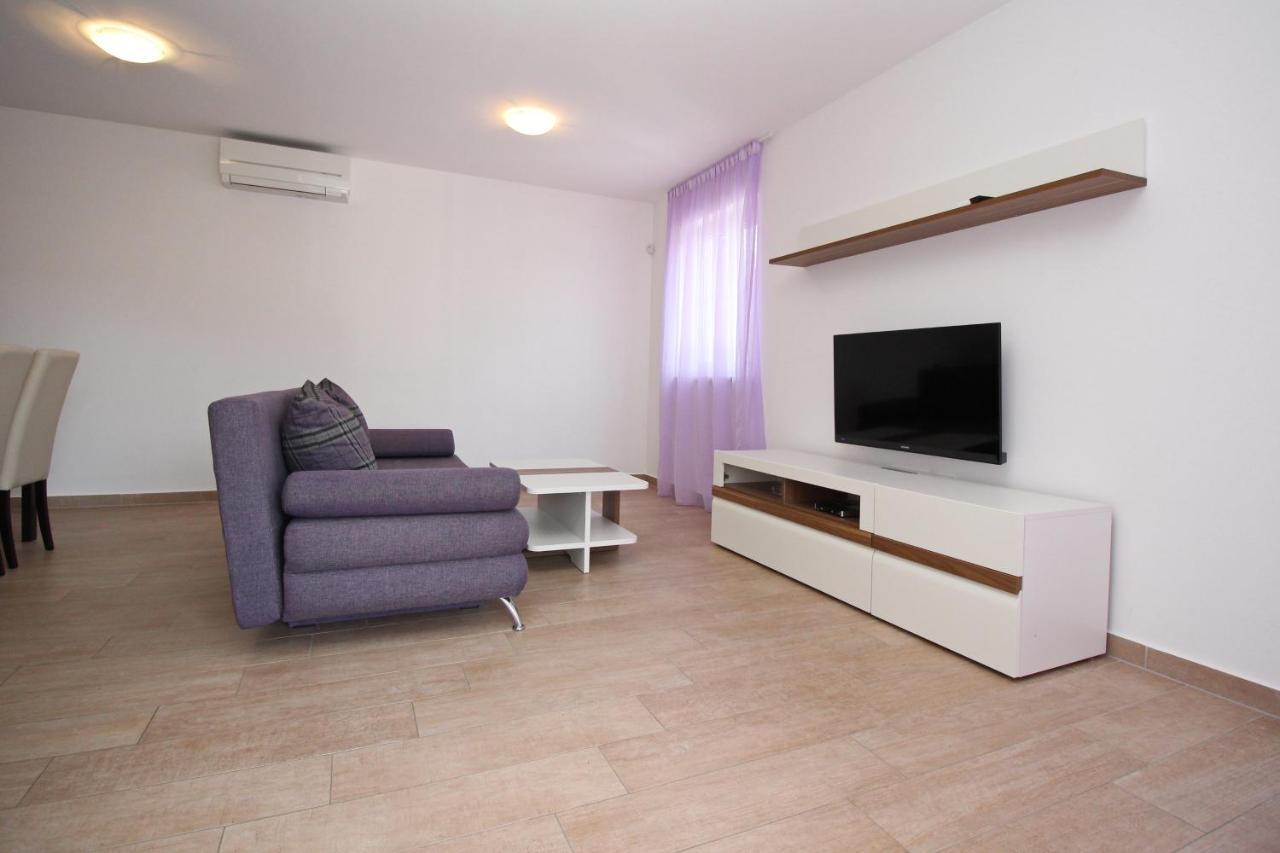 Apartments By The Sea Baska, Krk - 18845 Exterior foto