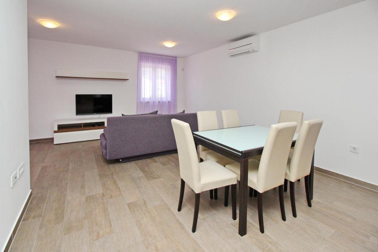 Apartments By The Sea Baska, Krk - 18845 Exterior foto