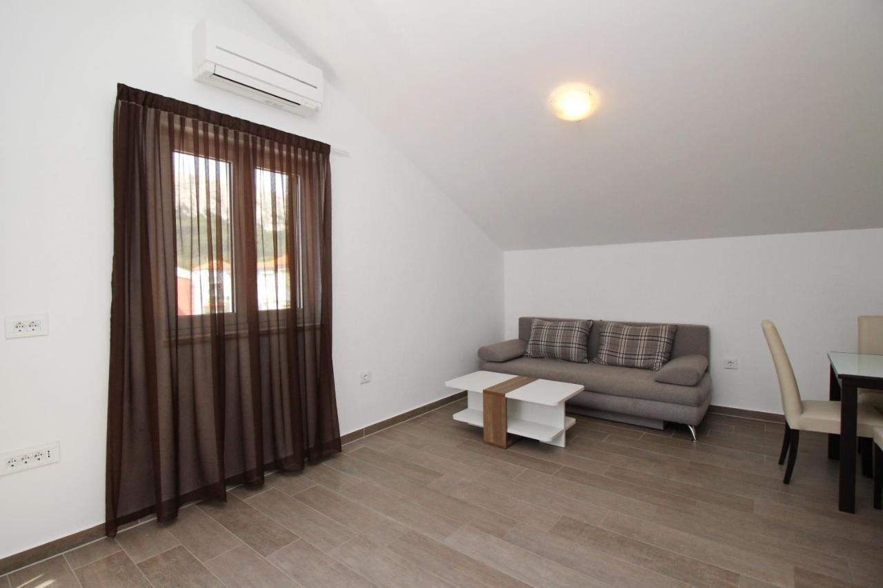 Apartments By The Sea Baska, Krk - 18845 Exterior foto
